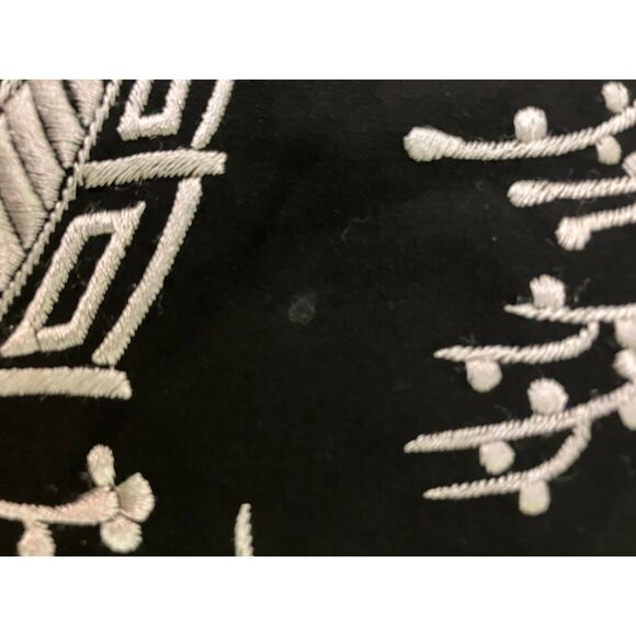 BCBG MaxAzria embroidered Asian garden design mini skirt - Picture 8 of 11